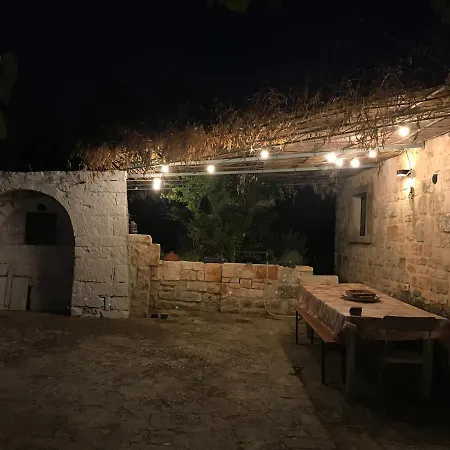 Trullo Kartari Vila